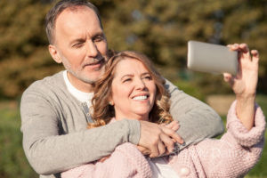Man dating a woman in her 40s
